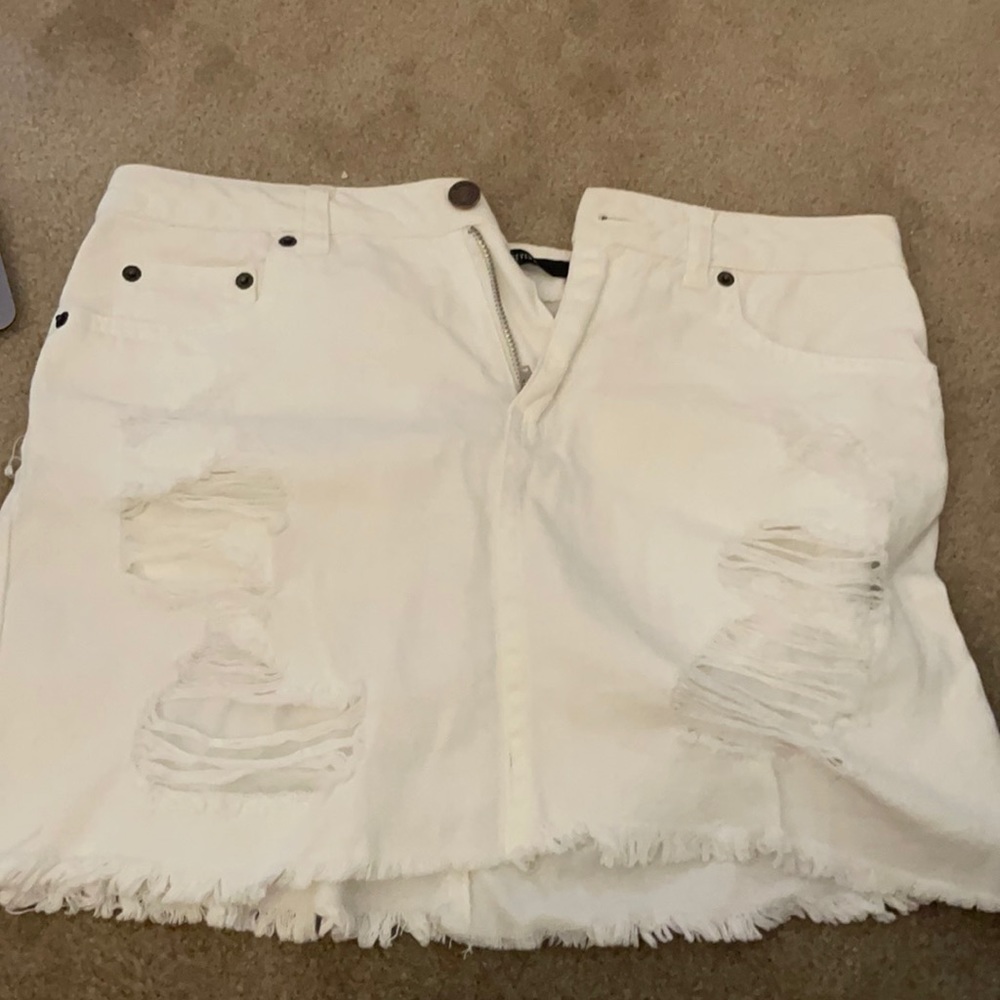 White forever 21 skirt